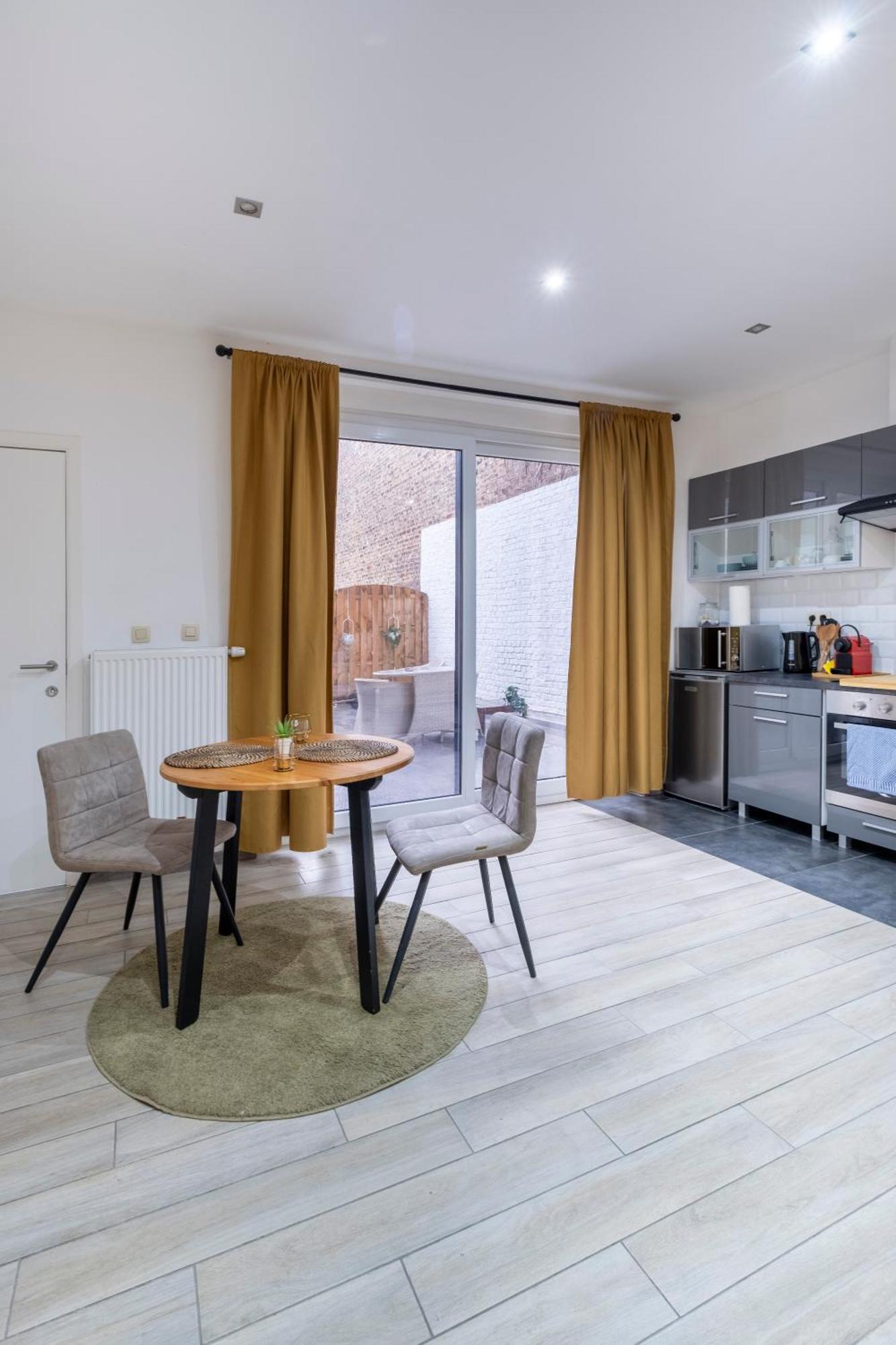 Nomad Apartments - Henin Charleroi Phòng bức ảnh